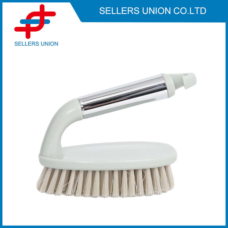 scrub-brush-with-metal-covered-grip-2074-_1428754.jpg